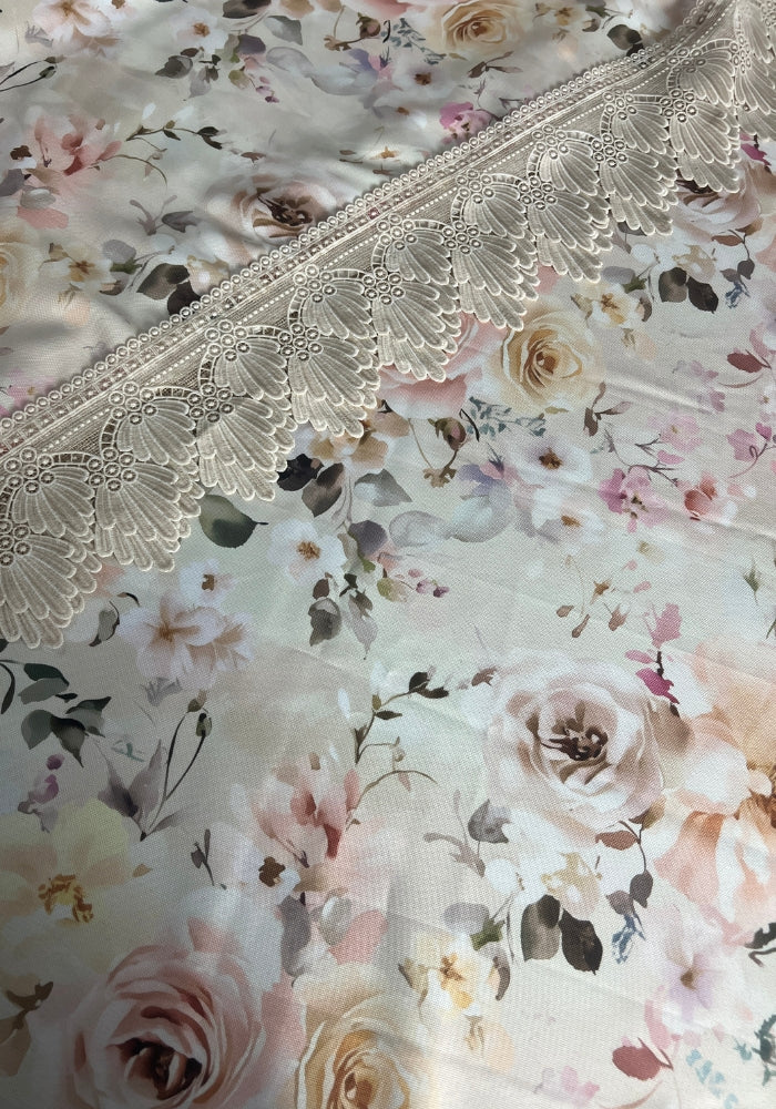 Table Cover With Lace - Spring Blossoms