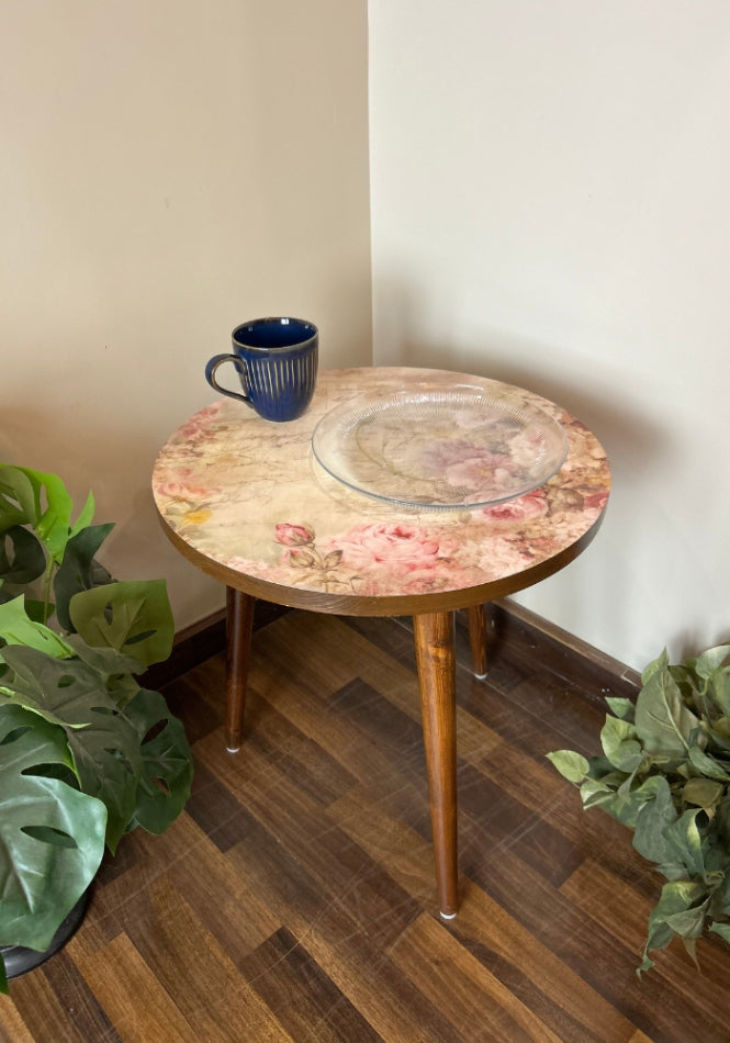 Round Accent Table : - Garden Glory