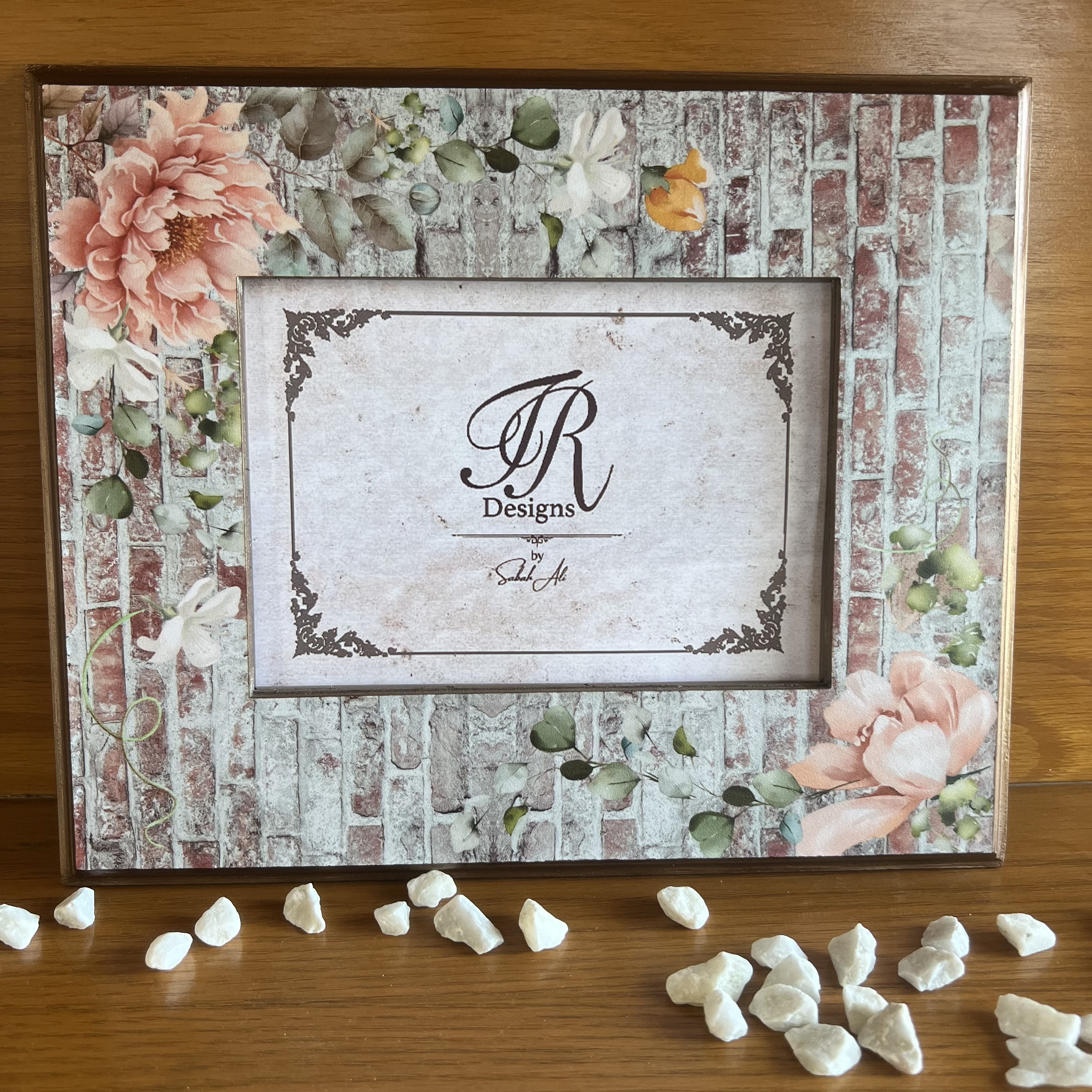 Photo Frame - Brick Wall Florals
