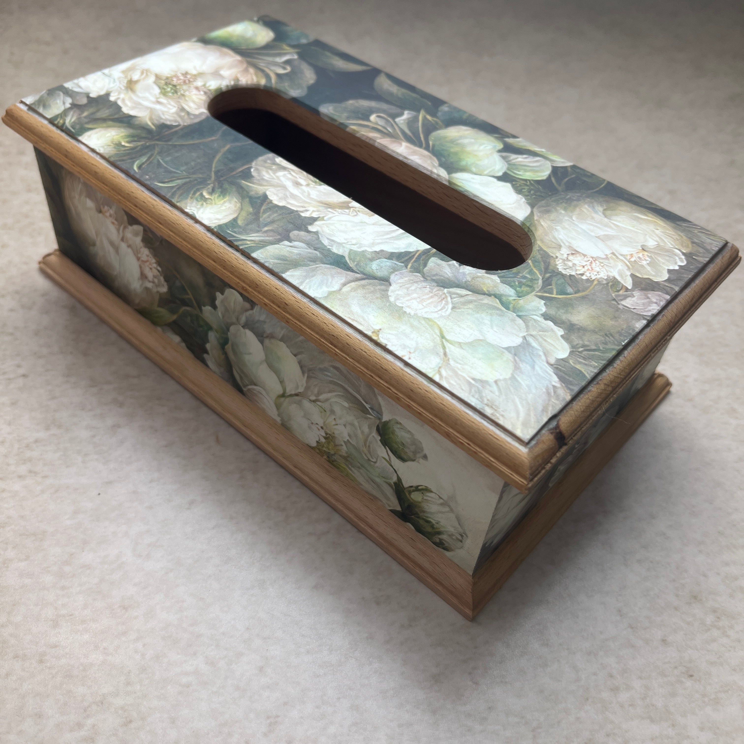 Tissue Box - The Luxury Series - Dancing Peonies