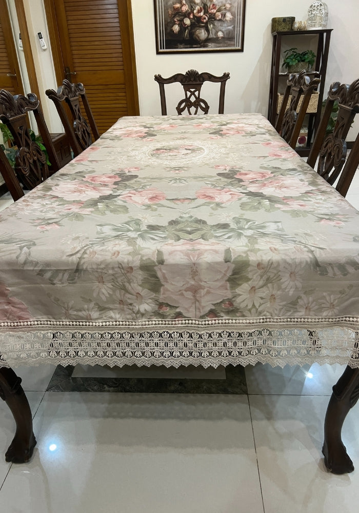 Table Cover With Lace - Vintage Roses