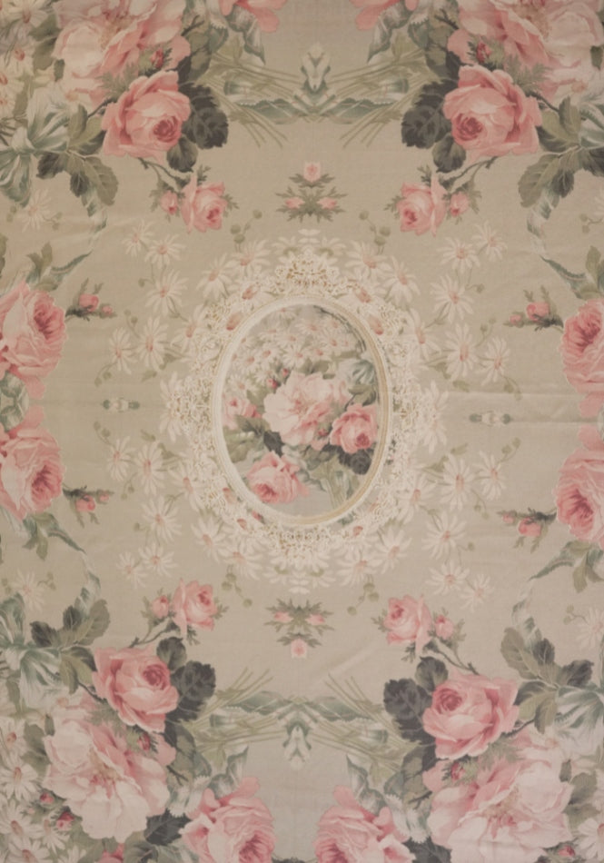 Table Cover - Vintage Roses