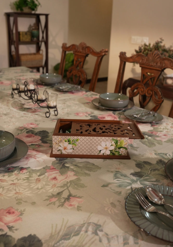 Table Cover - Vintage Roses