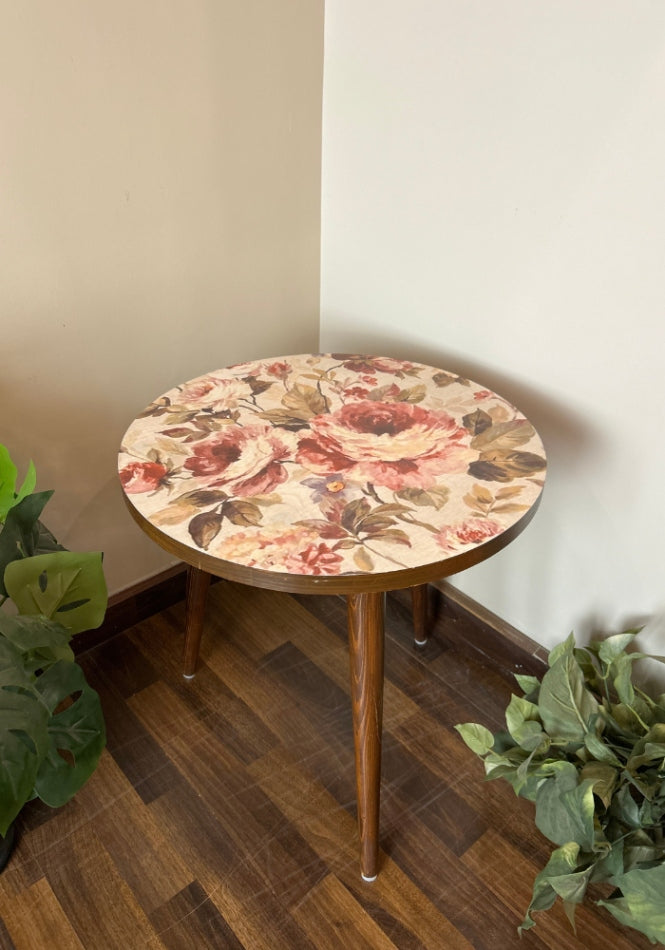Round Accent Table : - Wild Floral